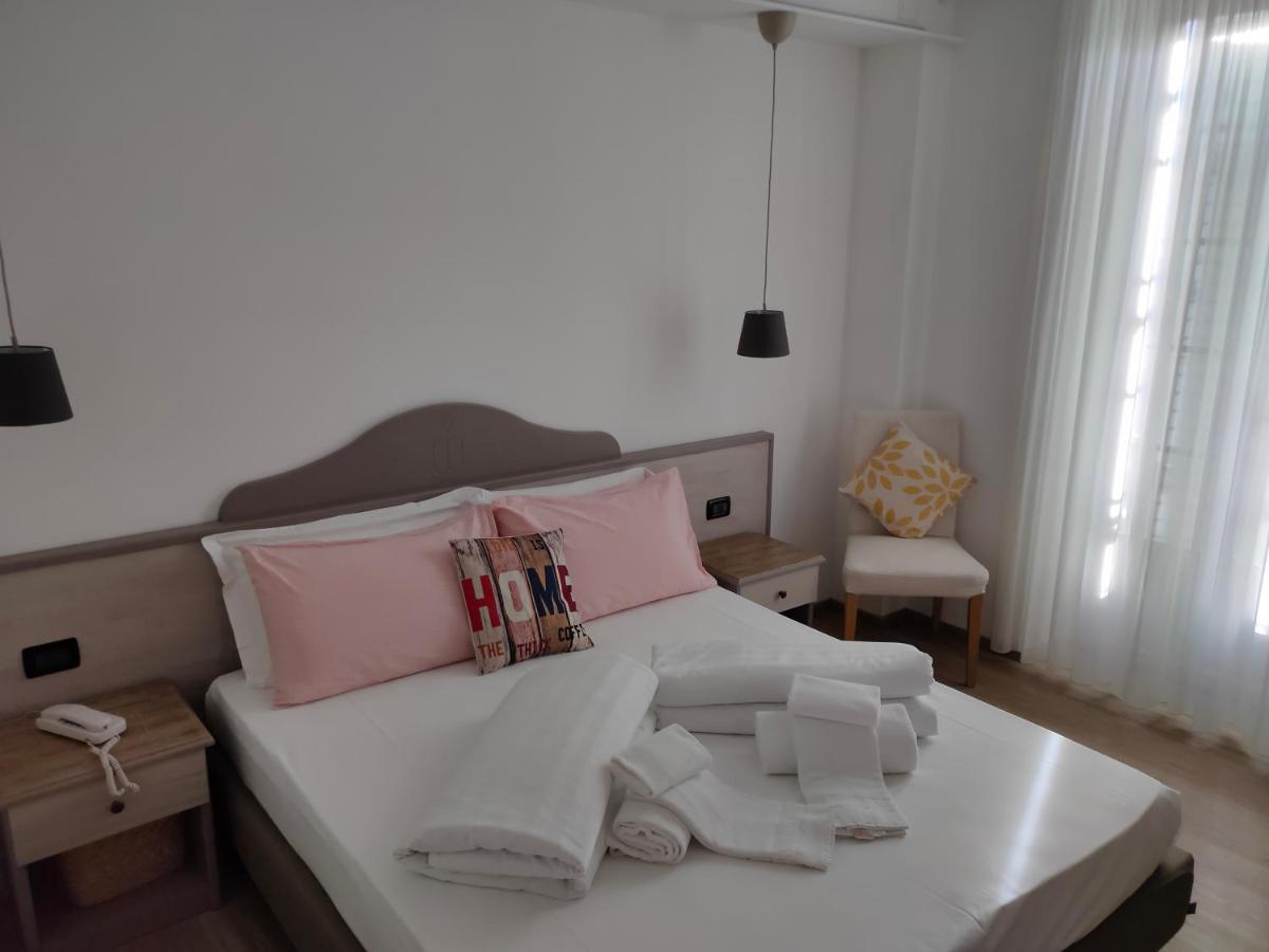 Albergo Al Salus Levico Terme Extérieur photo